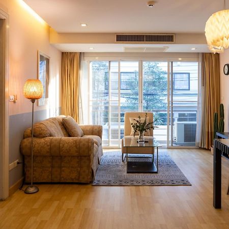 Go Inn Thonglor 23 โกอินน์ ทองหล่อ 23 X Bangkok Exteriör bild