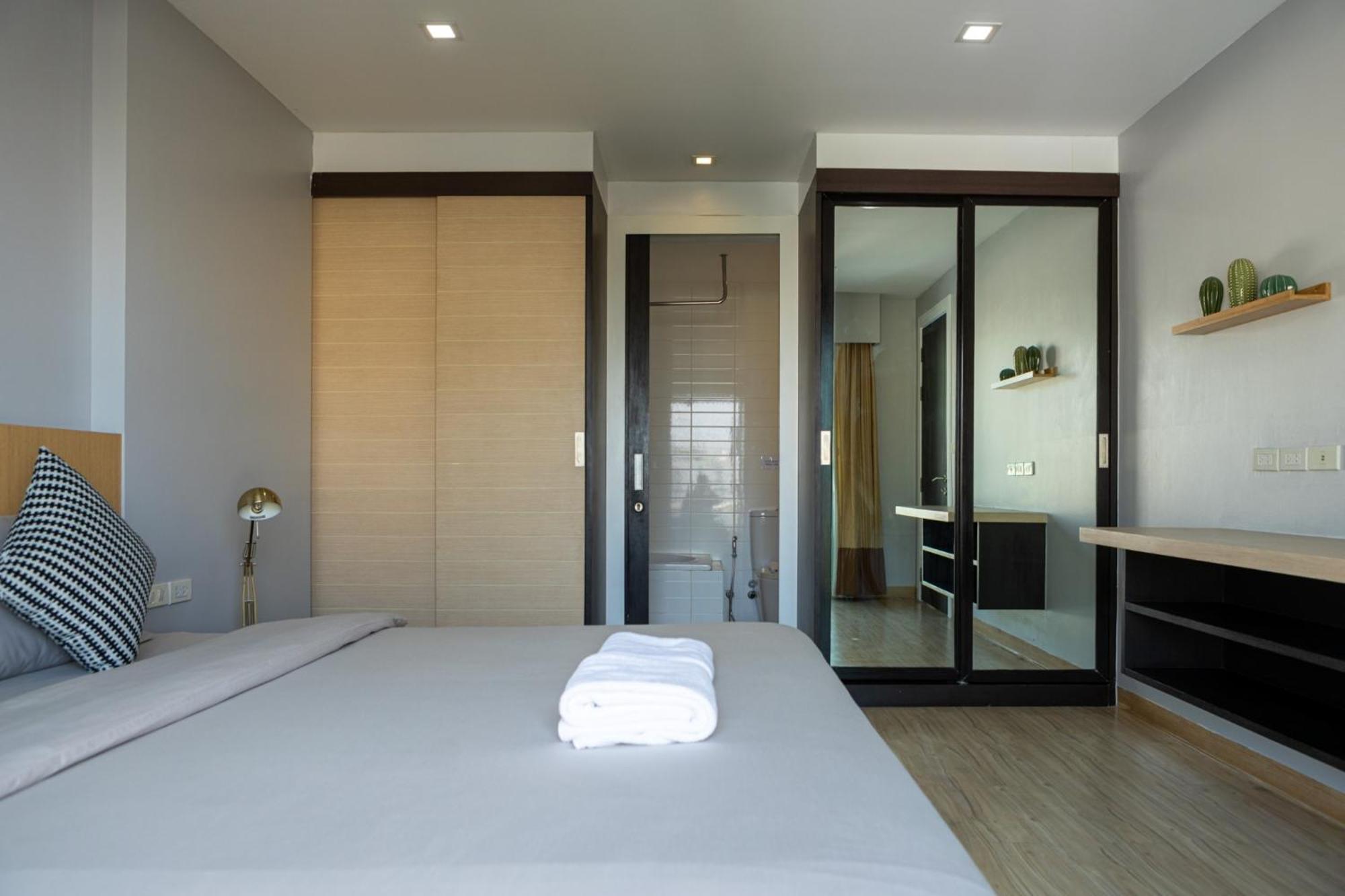 Go Inn Thonglor 23 โกอินน์ ทองหล่อ 23 X Bangkok Exteriör bild